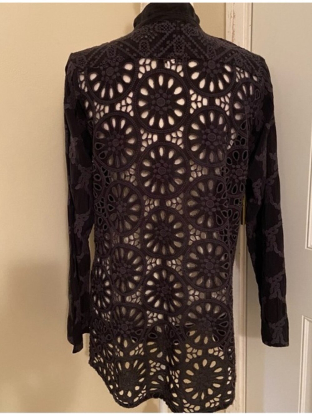 Women's s Long-Sleeve Patterned Button-Up Shirt - Black